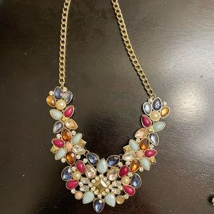 Statement necklace